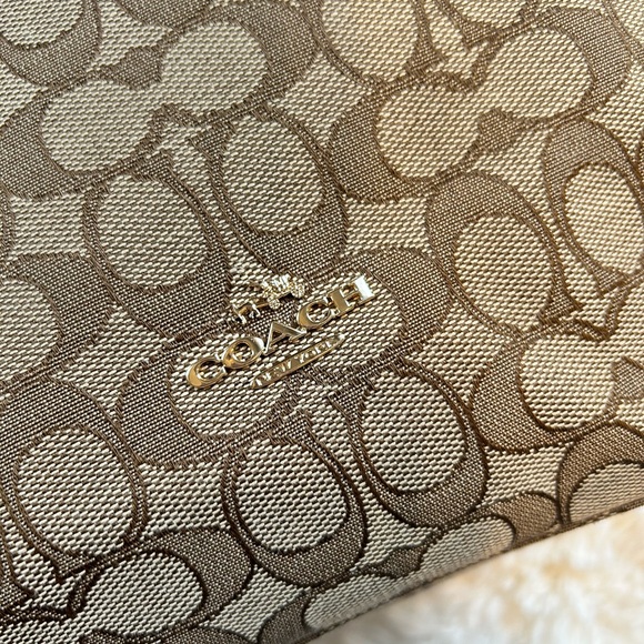 Coach c1757-f58284 East/West Celeste Hobo Signature Canvas  Shoulder Bag - Picture 2 of 14